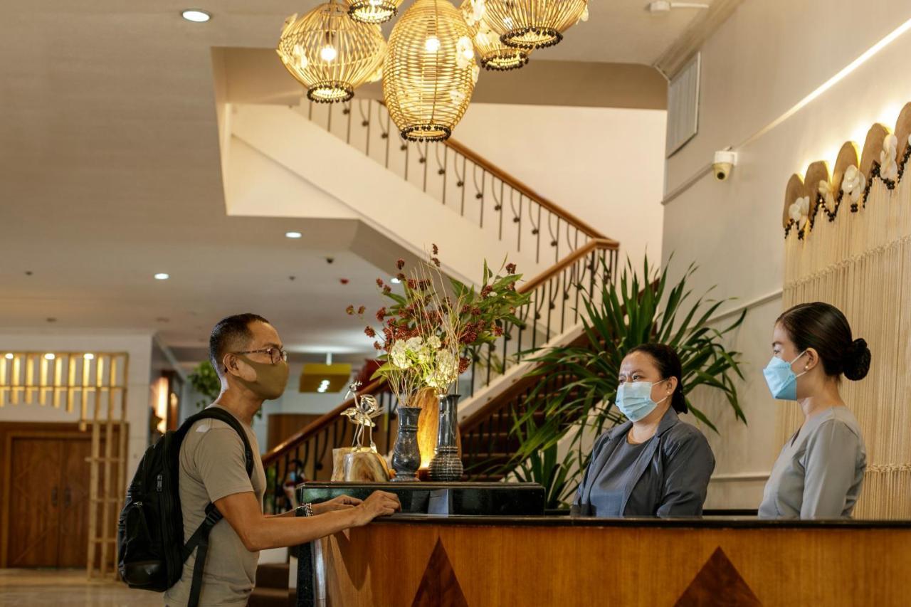 The Bellavista Hotel Lapu-Lapu City Kültér fotó