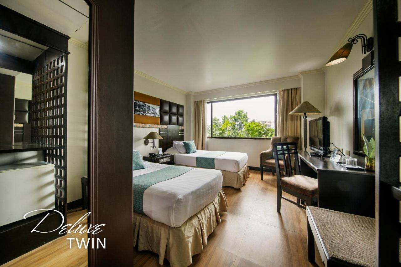 The Bellavista Hotel Lapu-Lapu City Kültér fotó
