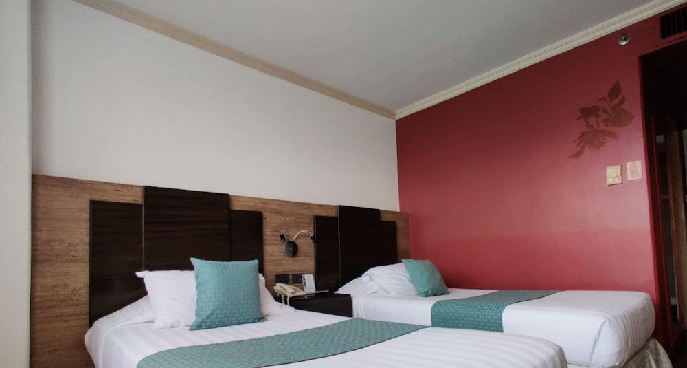 The Bellavista Hotel Lapu-Lapu City Kültér fotó